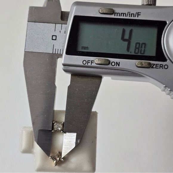 14K Gold Champagne Diamond Stud Earrings – Natural Diamonds / Price is Firm. - Picture 8 of 8